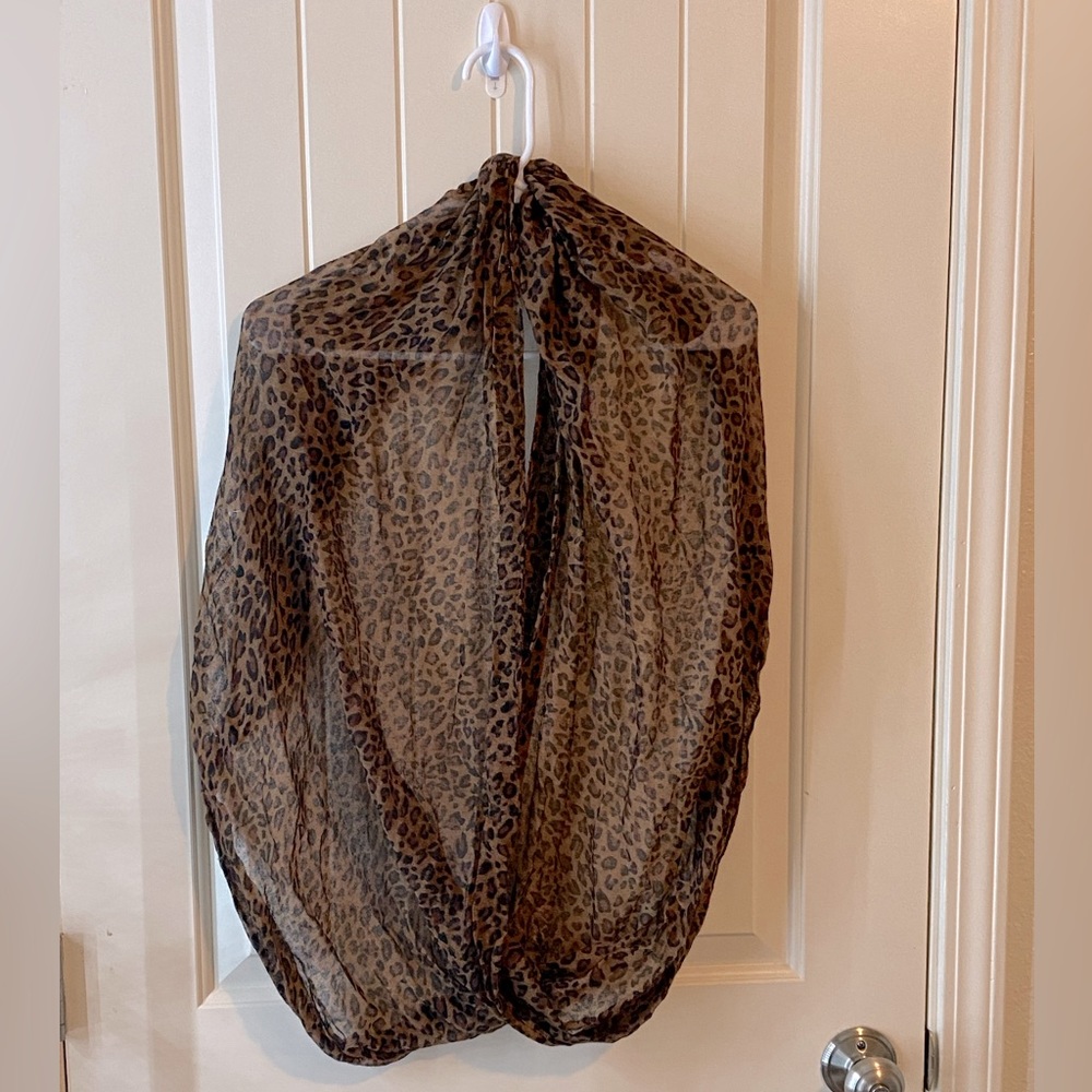 Old Navy Sheer Light Cheetah Print Scarf